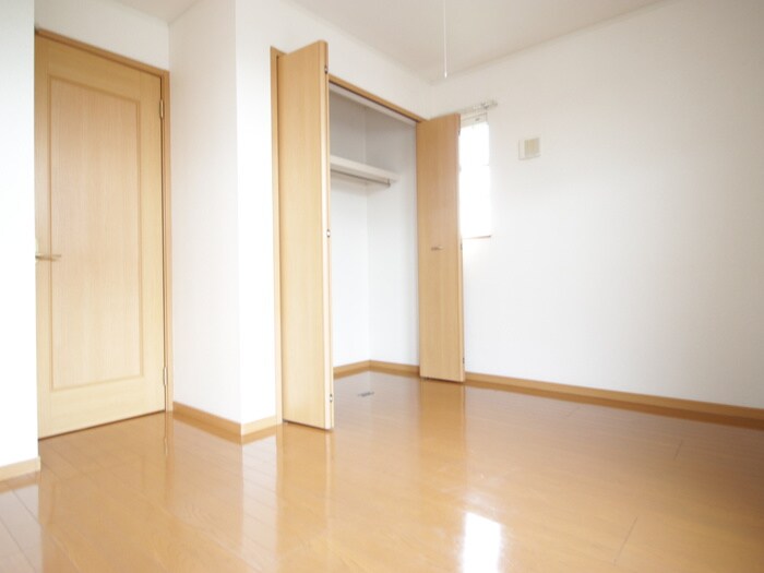 物件内観写真18　(居室)