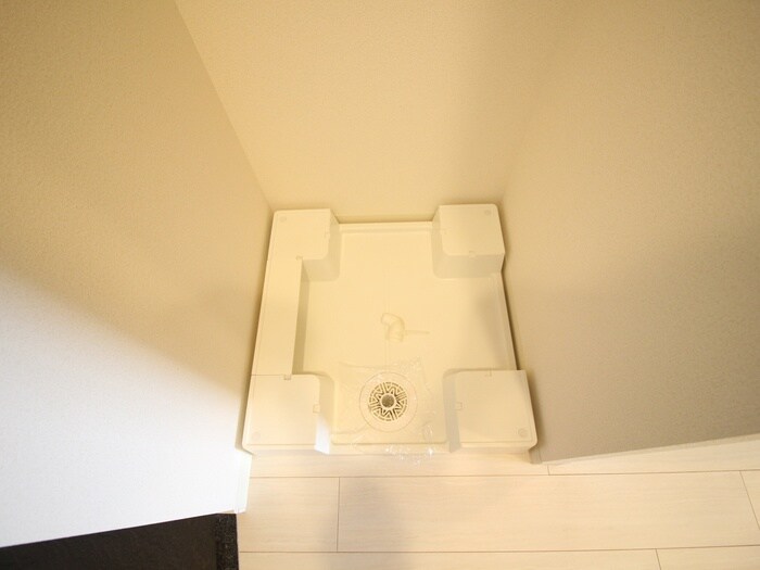 物件内観写真12　(洗濯機置場)