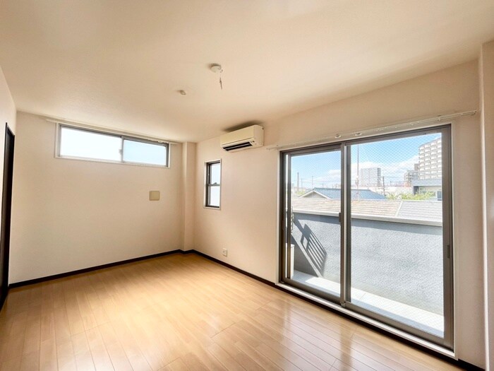 物件内観写真5　(居室)