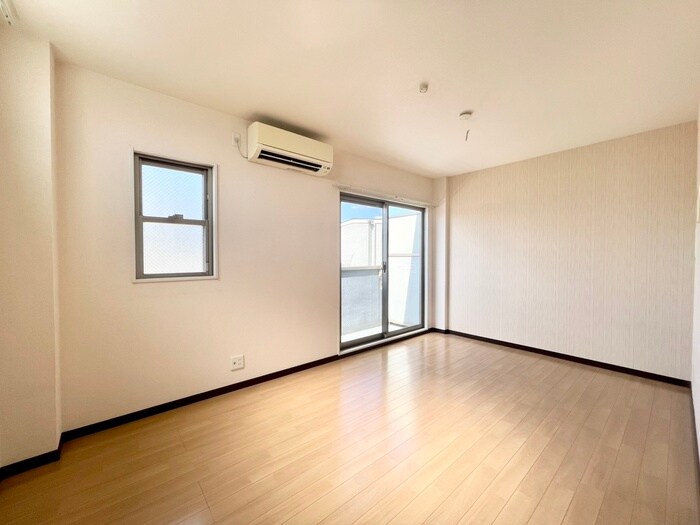 物件内観写真6　(居室)