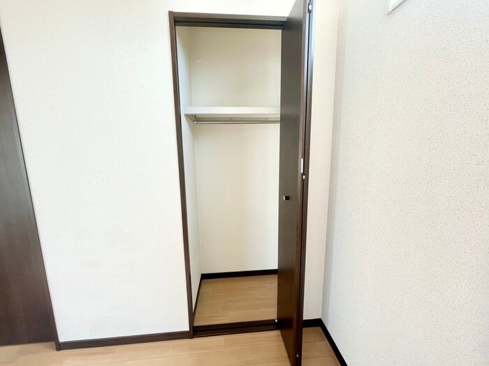 物件内観写真16　(収納)