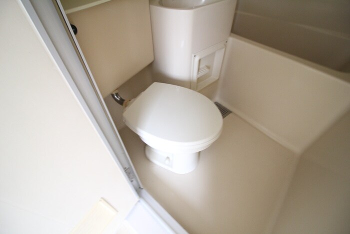 物件内観写真12　(トイレ)