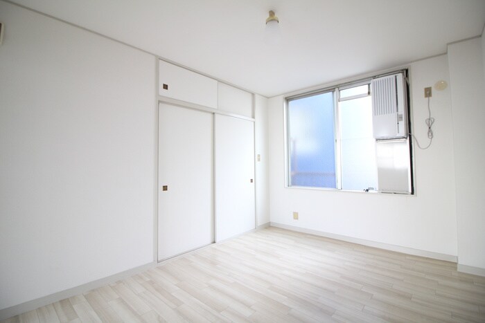 物件内観写真13　(居室)