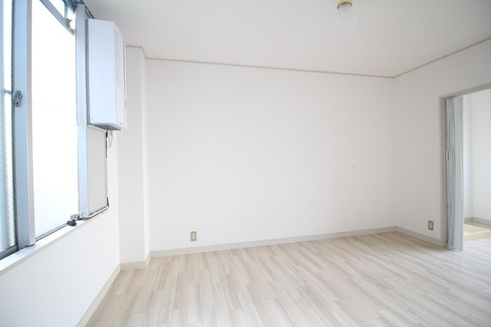 物件内観写真19　(居室)