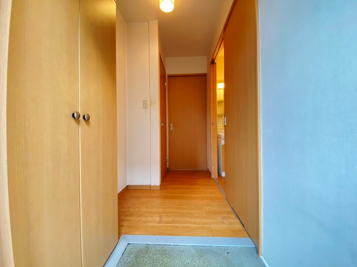 物件内観写真8　(廊下)