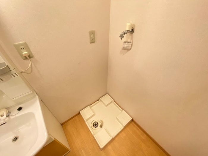 物件内観写真17　(洗濯機置場)