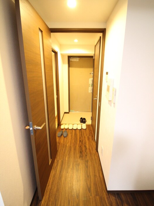 物件内観写真17　(廊下)