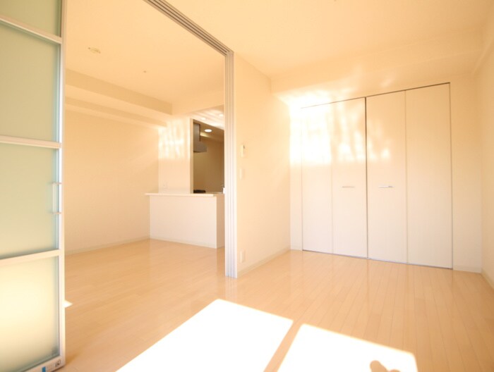 物件内観写真9　(居室)