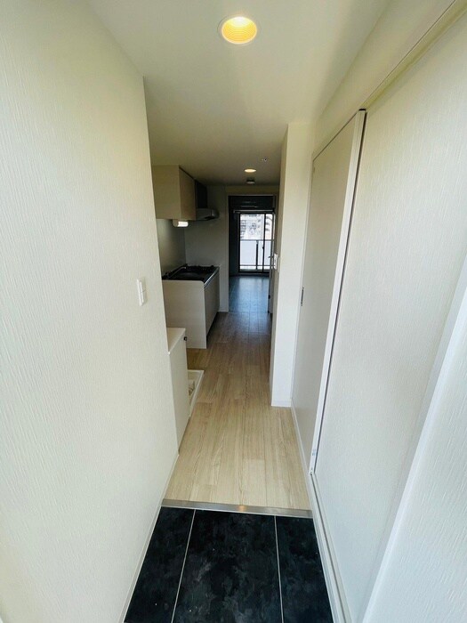 物件内観写真17　(廊下)