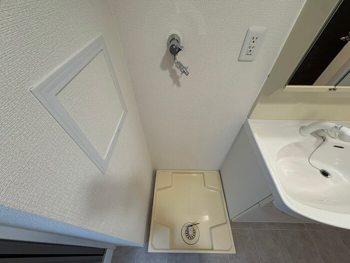 物件内観写真20　(洗濯機置場)