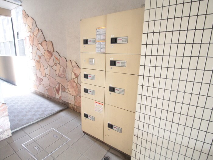 物件外観写真4　(建物設備)