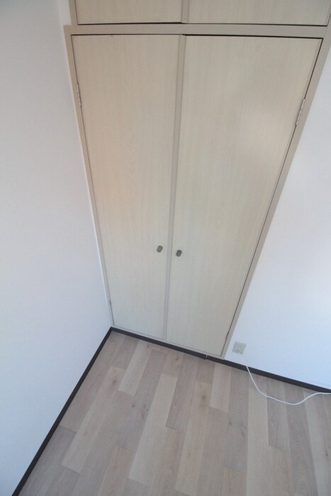 物件内観写真15　(収納)