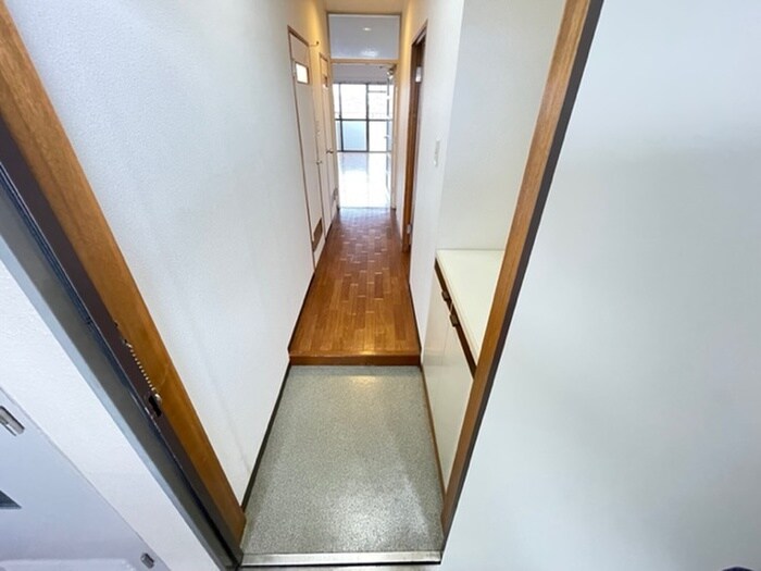 物件内観写真18　(廊下)