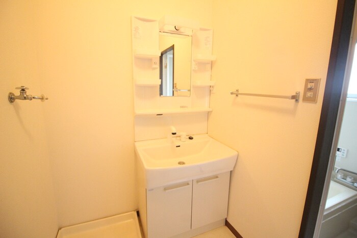 物件内観写真10　(洗面)