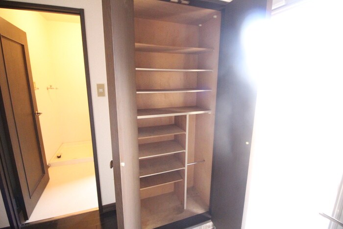 物件内観写真16　(靴箱)