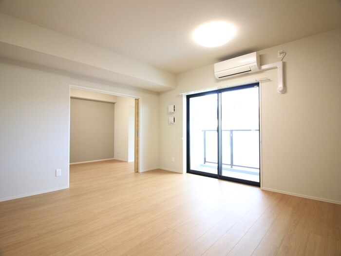 物件内観写真9　(居室)