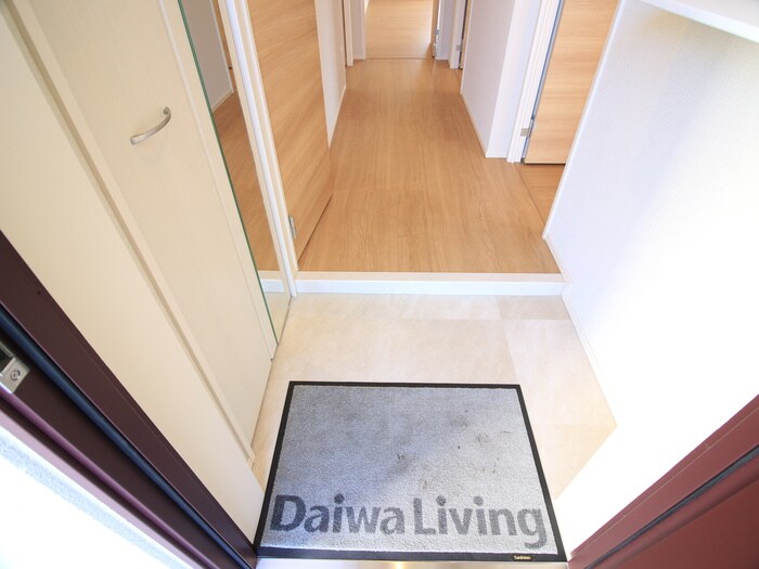 物件内観写真15　(玄関)