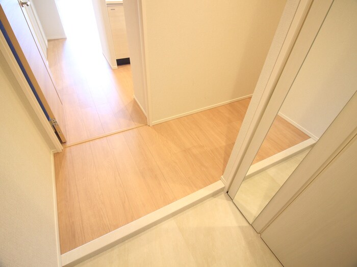 物件内観写真17　(廊下)