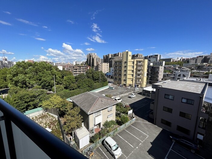 物件内観写真17　(室内からの展望)