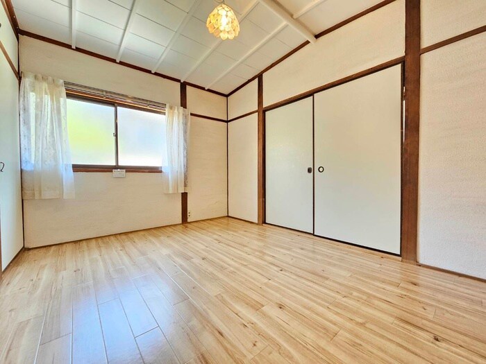 物件内観写真10　(居室)