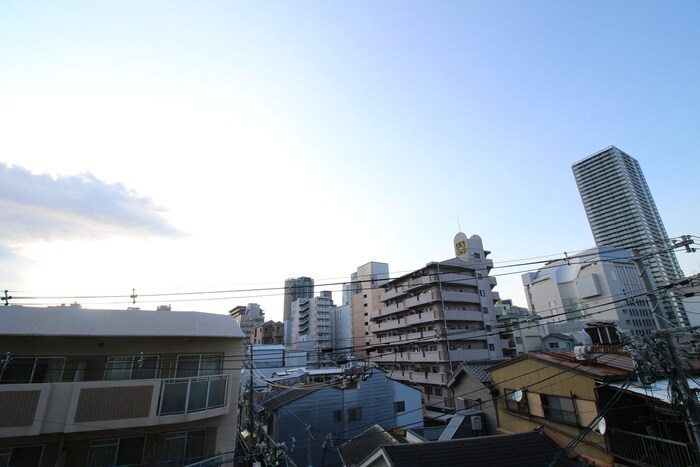 物件内観写真20　(室内からの展望)