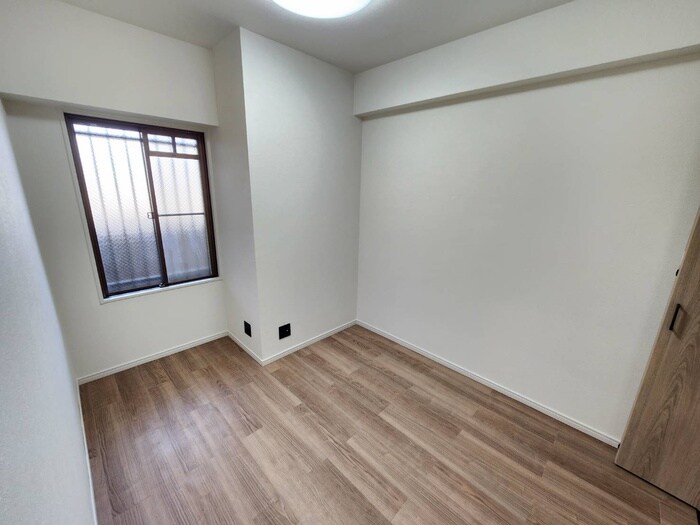 物件内観写真18　(居室)