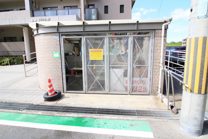 物件外観写真4　(建物設備)