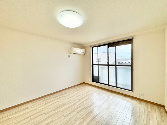 物件内観写真13　(居室)