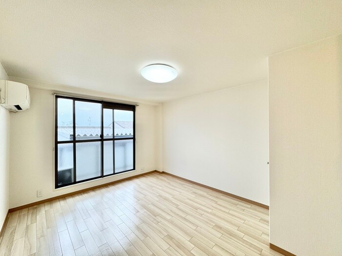 物件内観写真15　(居室)