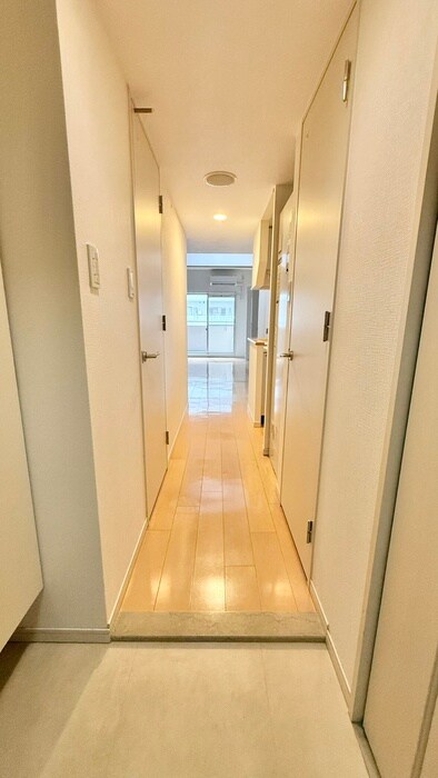 物件内観写真17　(玄関)