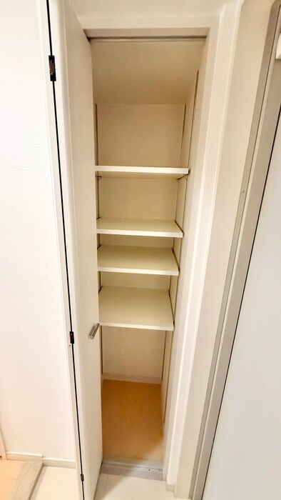 物件内観写真19　(収納)