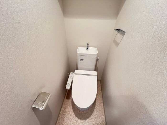 物件内観写真11　(トイレ)