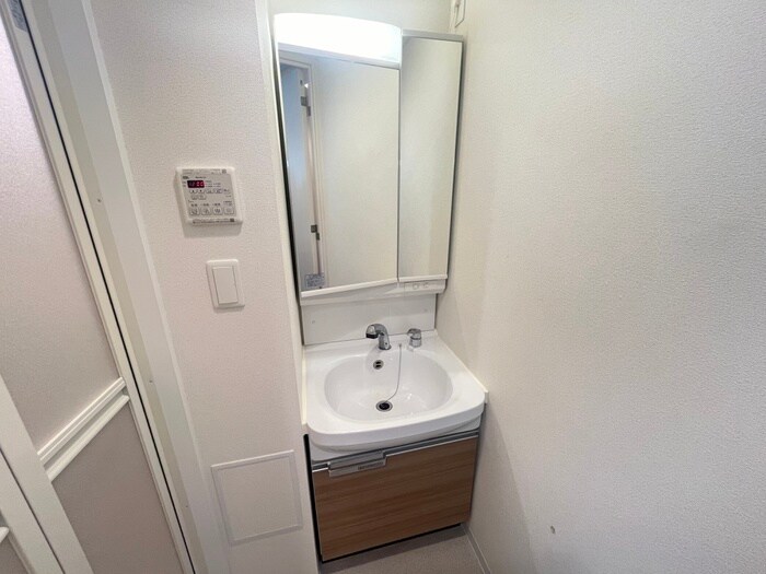 物件内観写真13　(洗面)