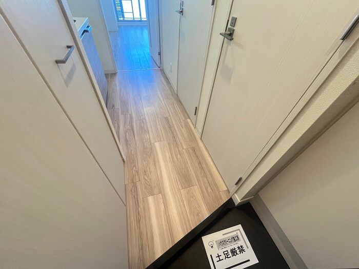 物件内観写真18　(廊下)