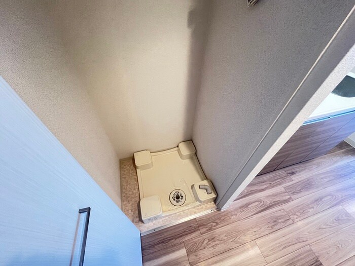 物件内観写真19　(洗濯機置場)