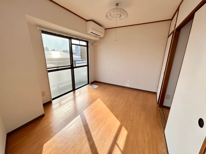 物件内観写真15　(居室)