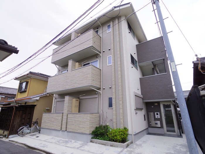 物件外観写真1　(外観写真)