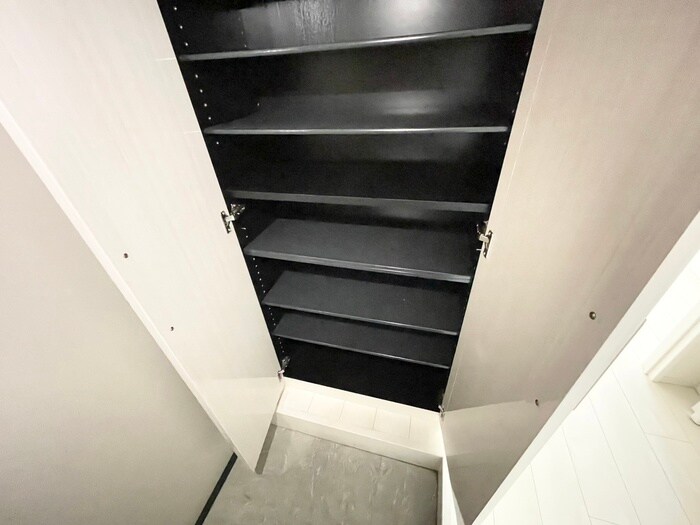 物件内観写真19　(靴箱)