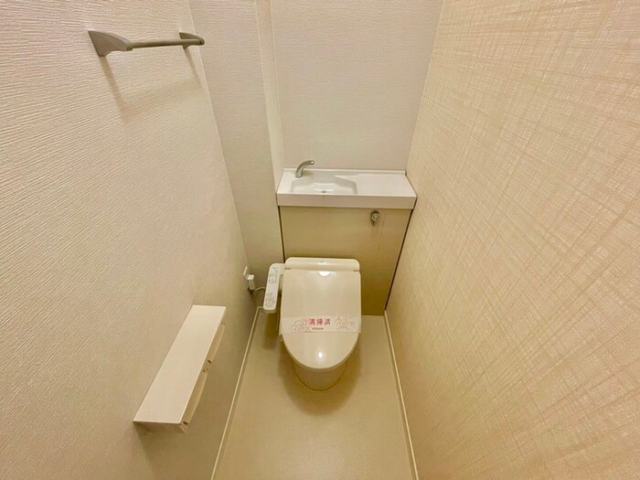 物件内観写真11　(トイレ)