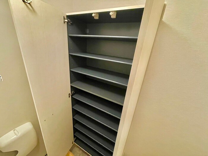 物件内観写真17　(靴箱)