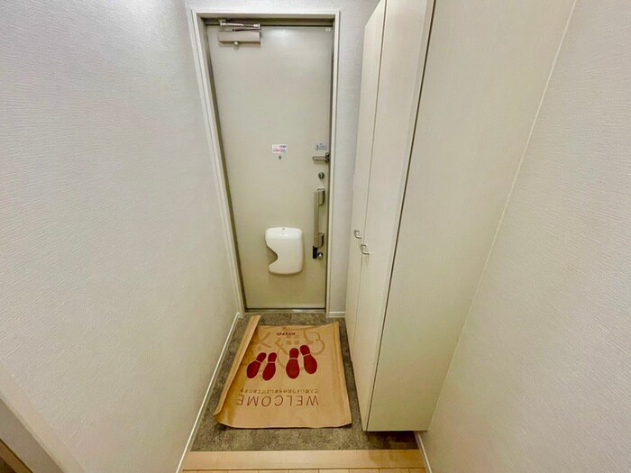 物件内観写真22　(玄関)