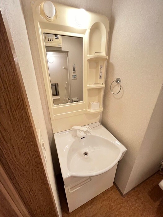 物件内観写真12　(洗面)