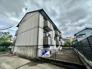 リヴィエ－ル外観写真