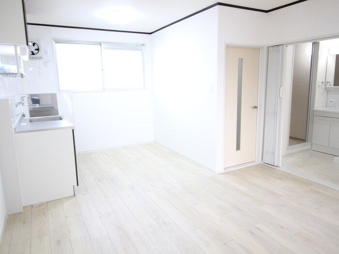 物件内観写真18　(居室)