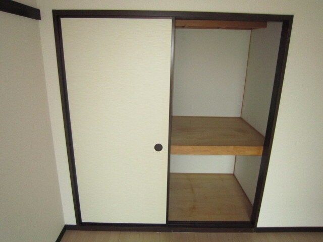物件内観写真8　(収納)