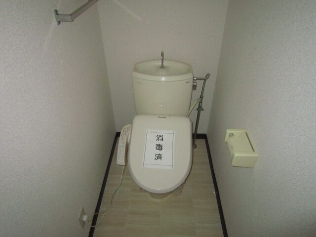 物件内観写真16　(トイレ)