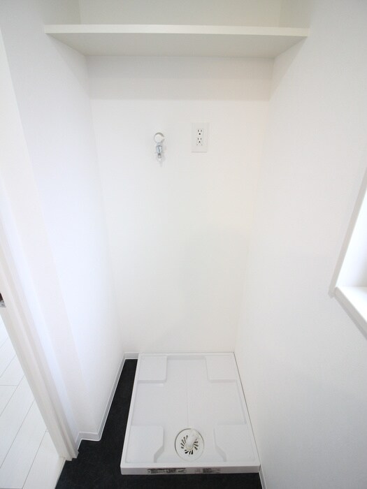 物件内観写真19　(洗濯機置場)