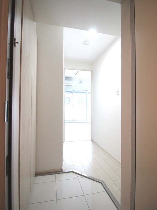 物件内観写真21　(廊下)