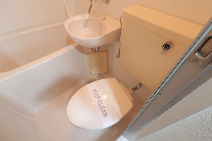 物件内観写真8　(トイレ)