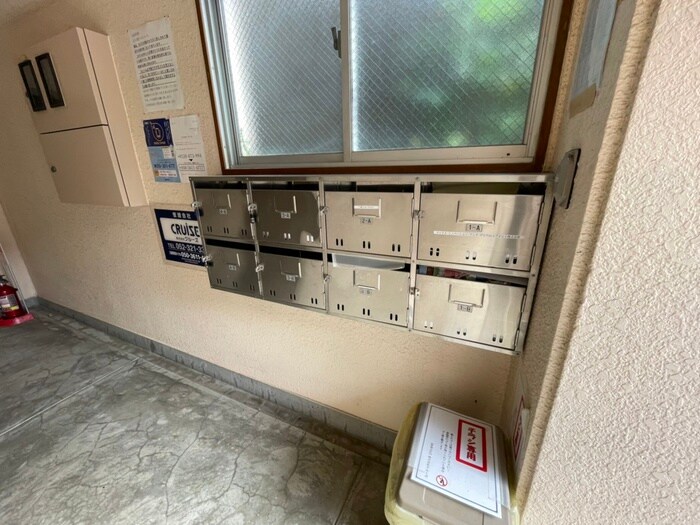 物件外観写真4　(建物設備)